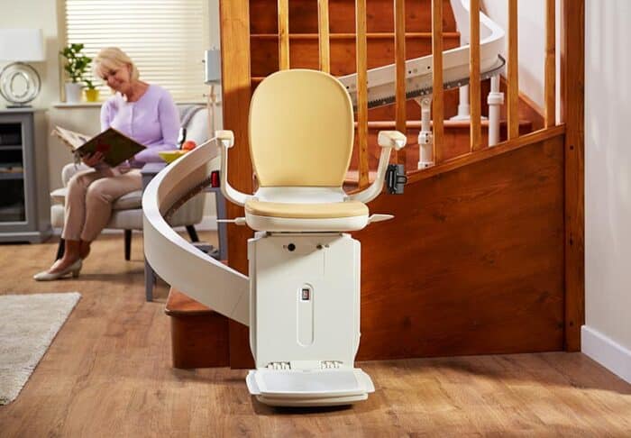 Acorn Curved Stairlifts - Image 3