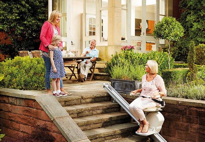 Acorn Outdoor Stairlifts: Costs & Installation - Image 2